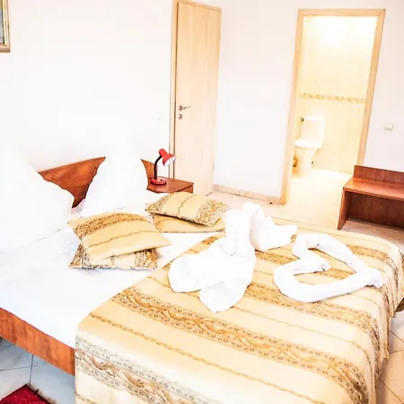 Club Onix Aparthotel *